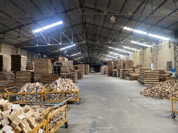 Pallet gỗ