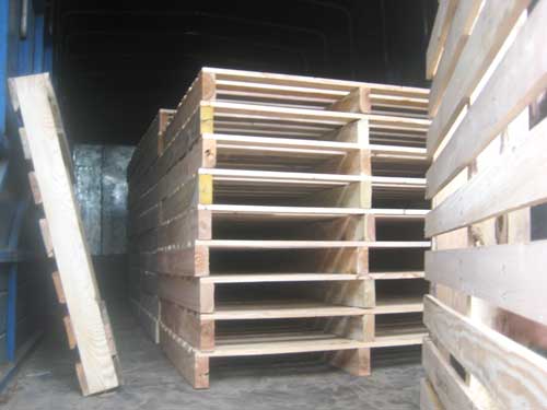 Pallet gỗ 2 hướng nâng