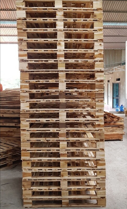 Pallet gỗ 4 hướng nâng