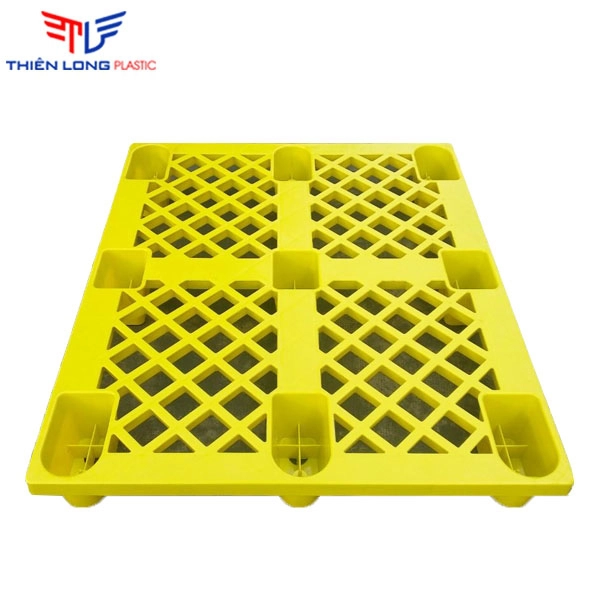 Pallet cốc màu vàng