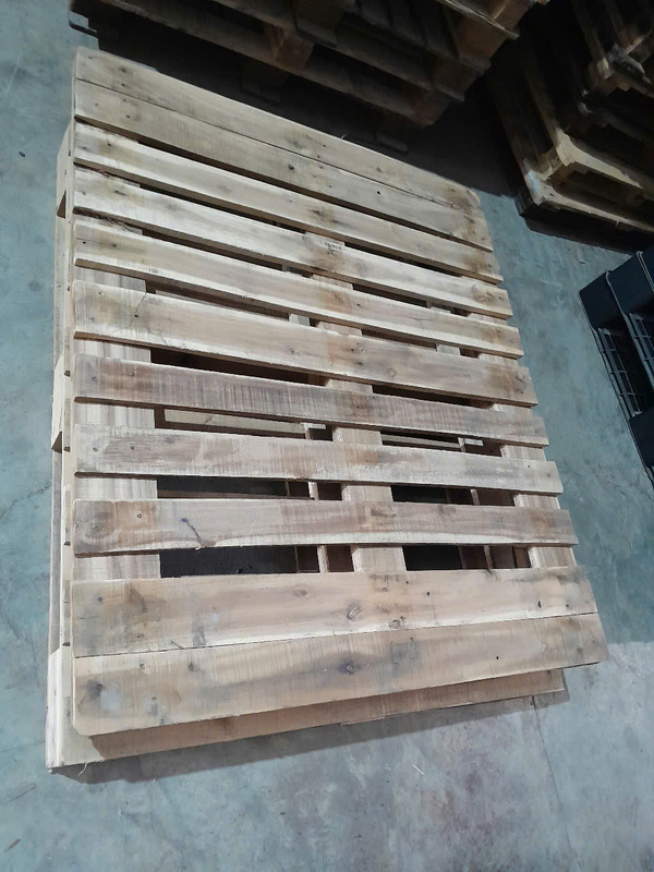 Pallet gỗ 1.1mx1.3m