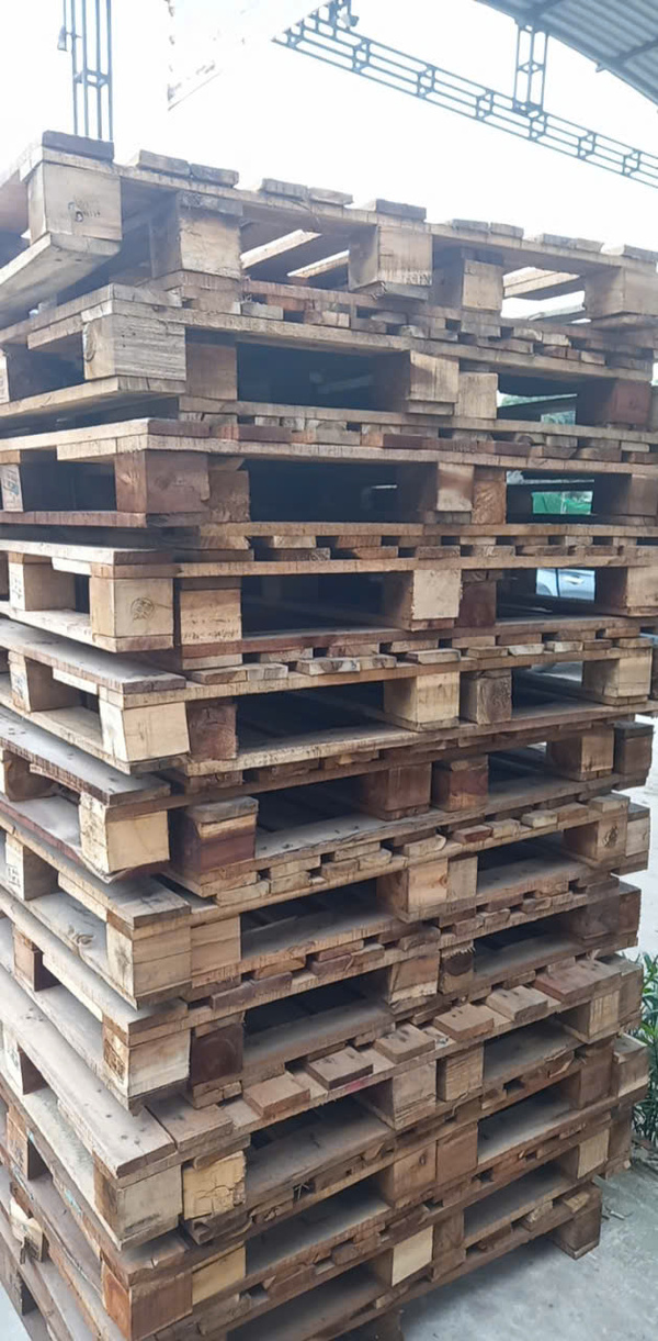 Pallet gỗ 97cmx1.4m