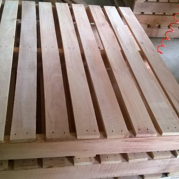 Pallet gỗ dầu