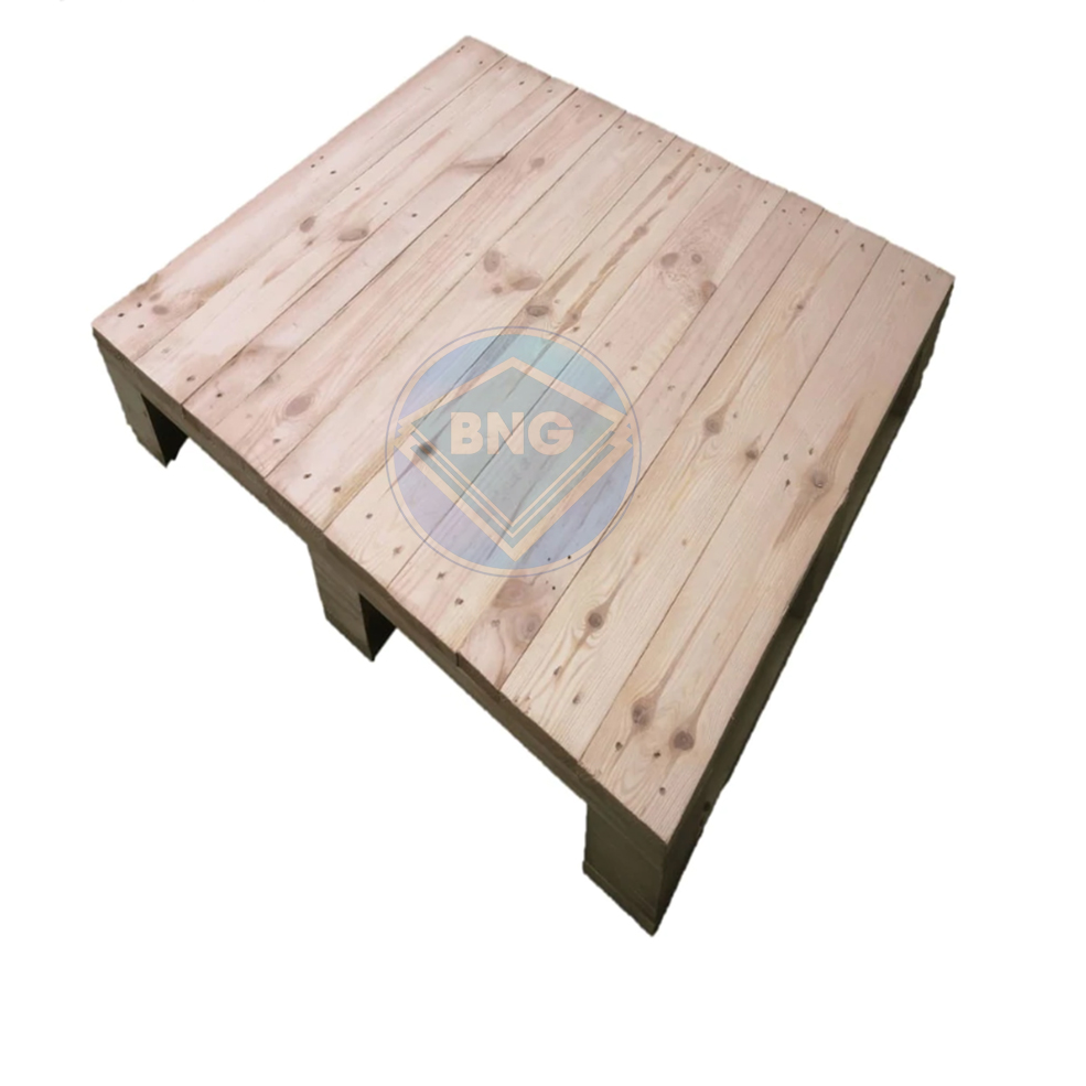 Pallet gỗ thông