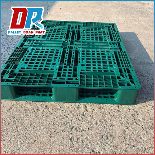 Pallet nhựa
