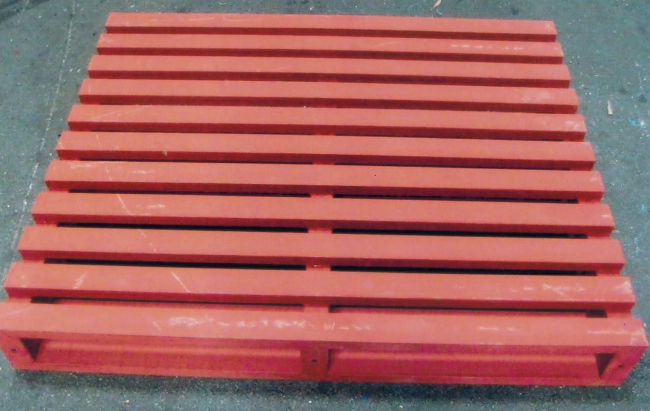 Pallet sắt