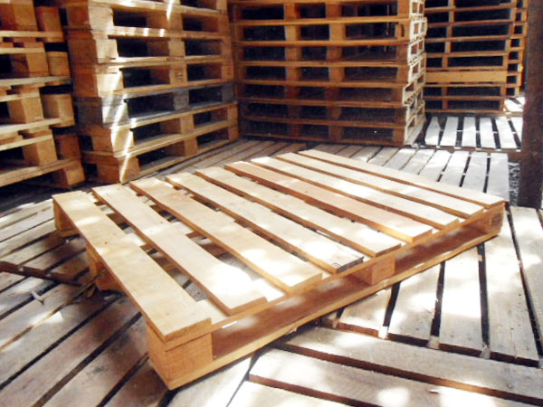 pallet gỗ