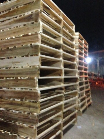 Pallet giấy