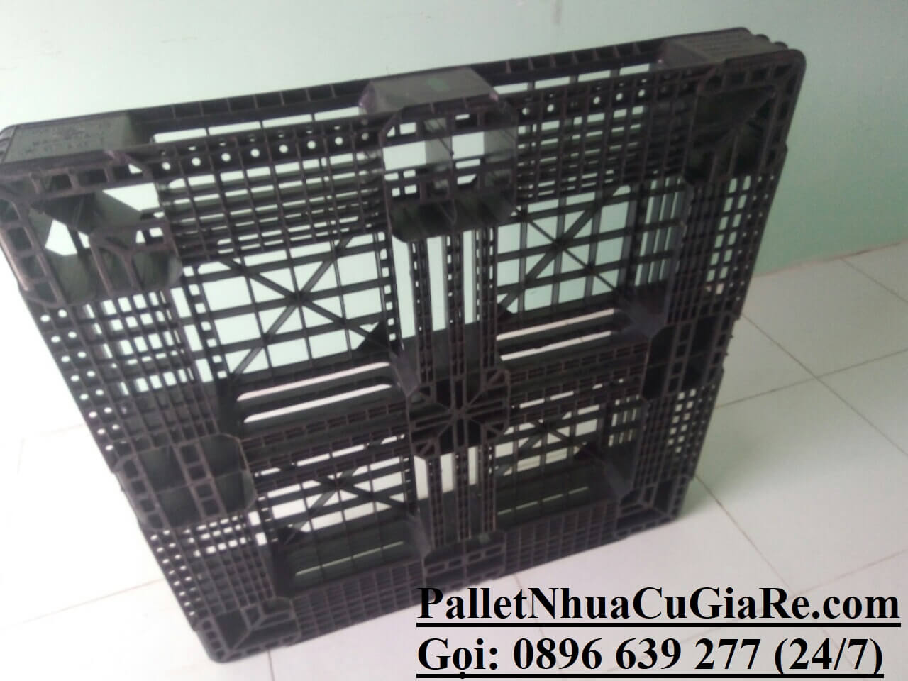 Pallet nhựa cũ