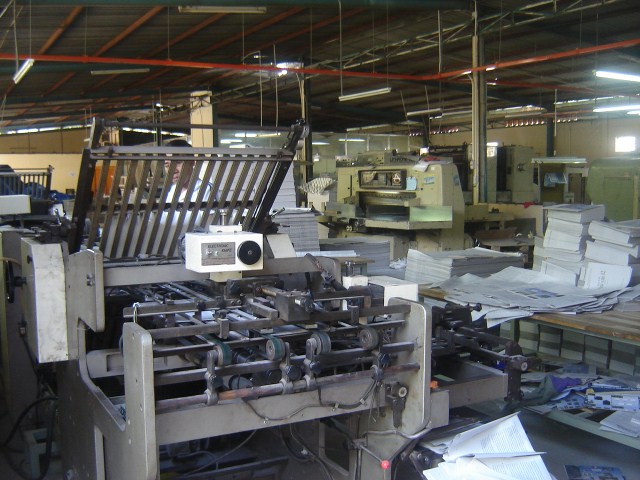 Phân xưởng đóng xén