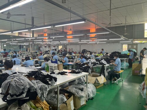 Phân xưởng sản xuất nhà máy thứ 2