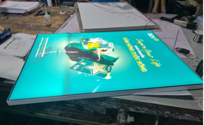 Poster siêu mỏng
