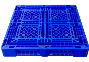Pallet nhựa