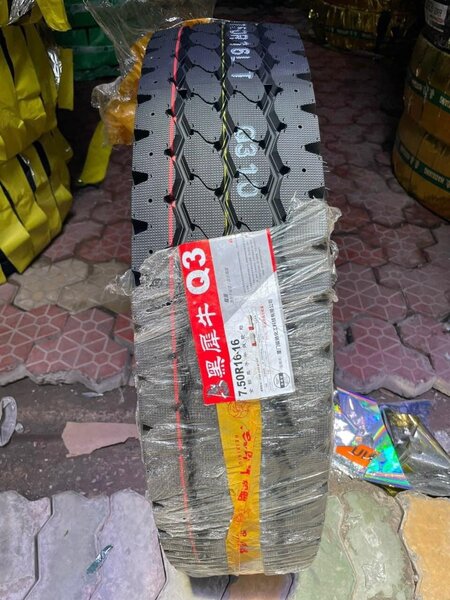 Lốp Q3 50R16