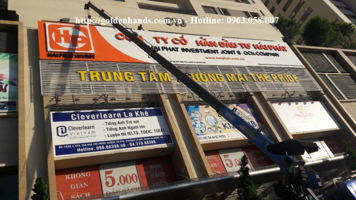 Quảng cáo tấm lớn