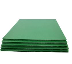 Tấm nhựa Danpla xanh lá