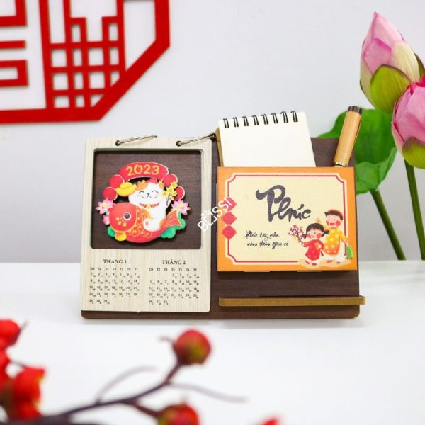 Lịch gỗ rút để bàn 2023 khắc logo