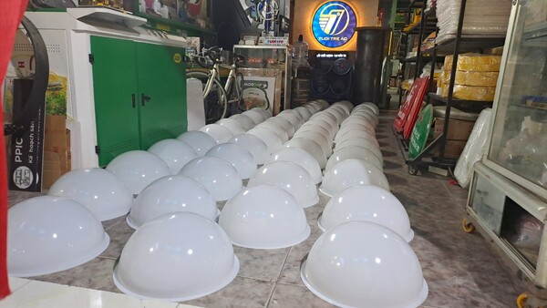 Quả địa cầu mica