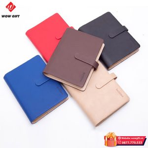 Qùa tặng sổ tay nhân viên