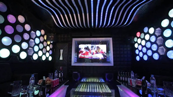 Quán Karaoke