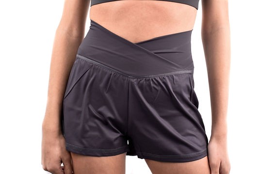 Quần short gió