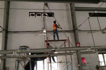 Quét mạng nhện nhà xưởng