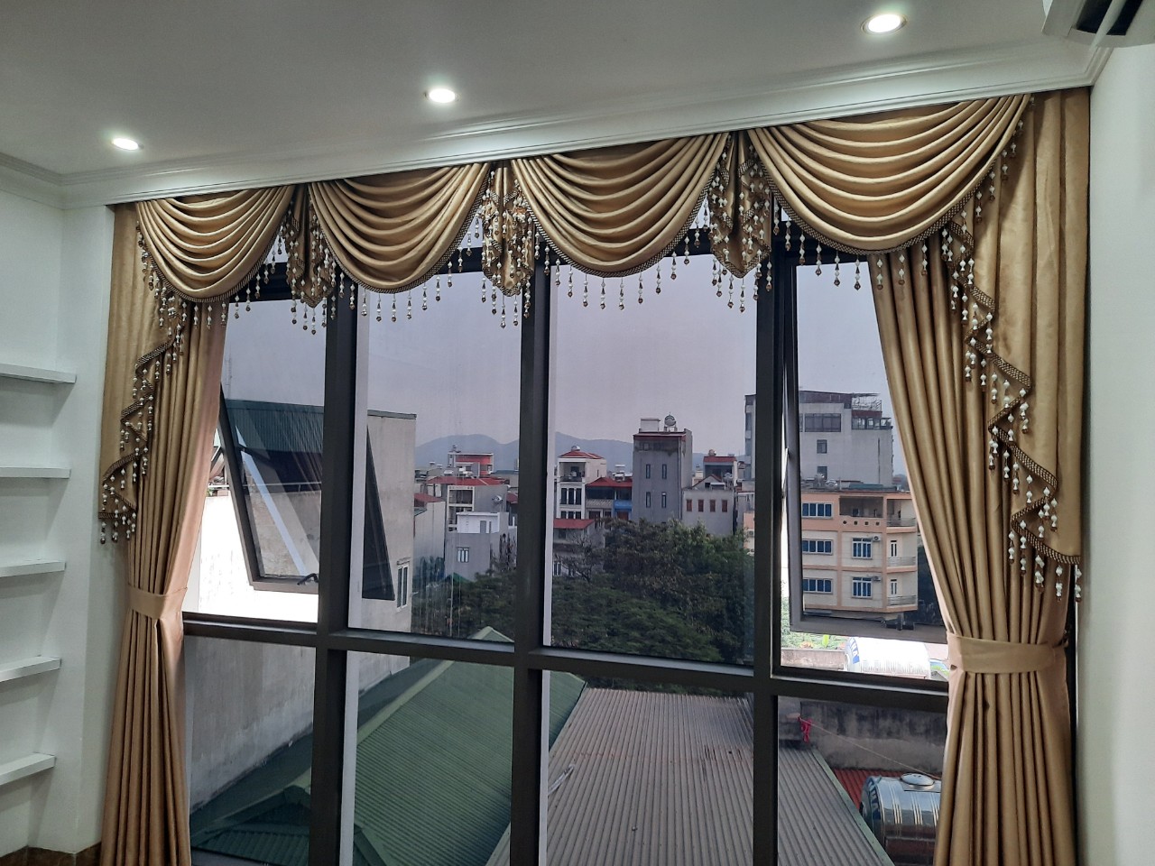 Rèm vải yếm quả