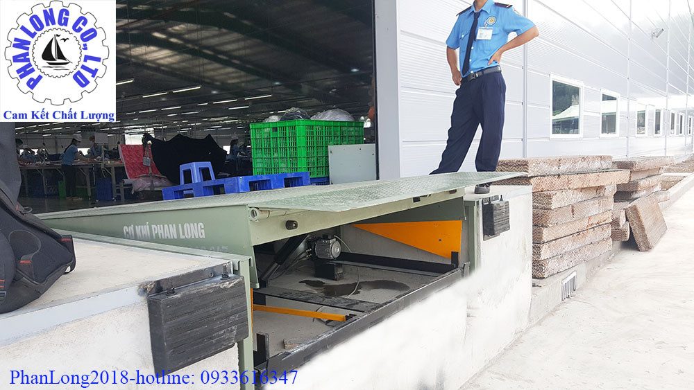 Sàn nâng thủy lực