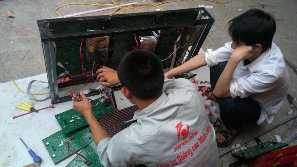 Thi công bảng biển đèn