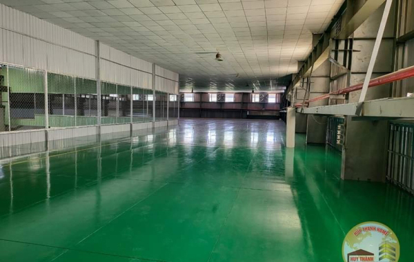 Thi công sản xưởng gác lửng và hàng hóa