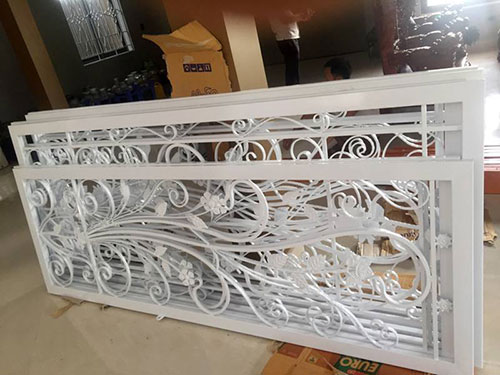 Sơn tĩnh điện cửa sắt mỹ thuật