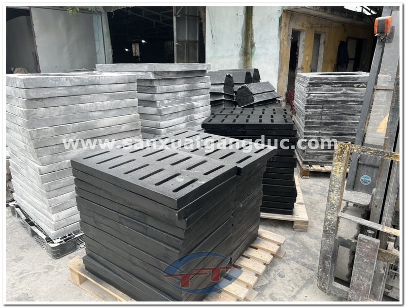 Sóng chắn rác Composite KT 1000x300x30
