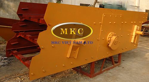 Máy sàng rung ba cấp