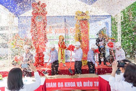 Sự kiện khởi công