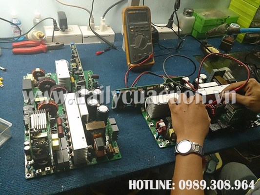 Sửa chữa lưu điện cửa cuốn