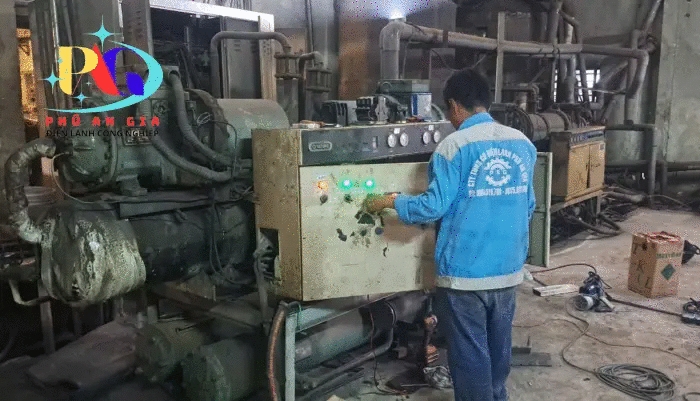Sửa máy chiller Hitachi