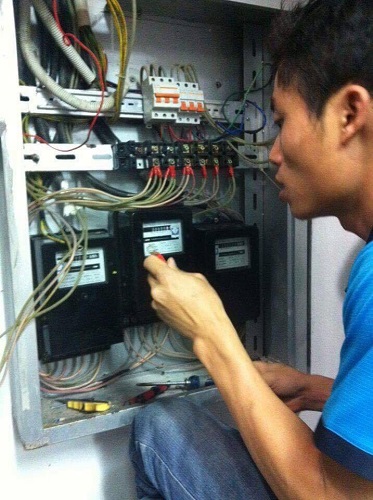 Sửa chữa điện mạch