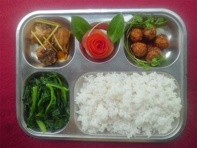 Suất ăn công nghiệp