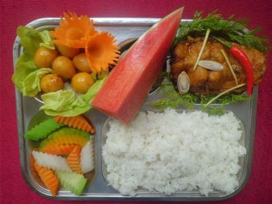 Suất ăn công nghiệp