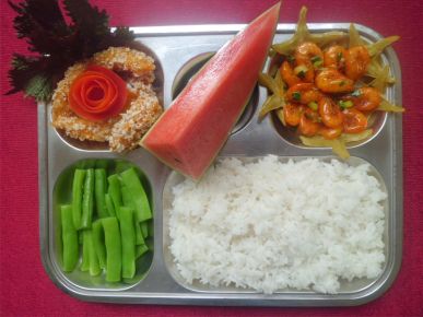 Suất ăn công nghiệp