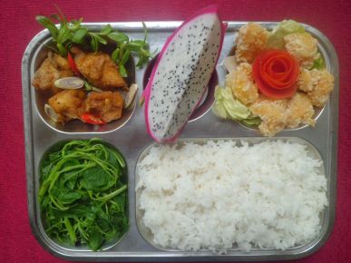 Suất ăn công nghiệp