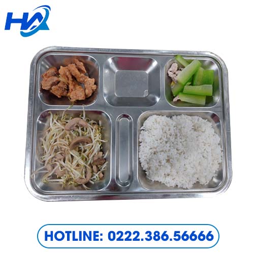 Suất ăn công nghiệp văn phòng