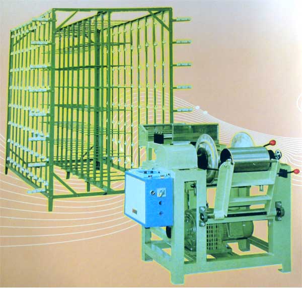 Máy sản xuất dây khóa