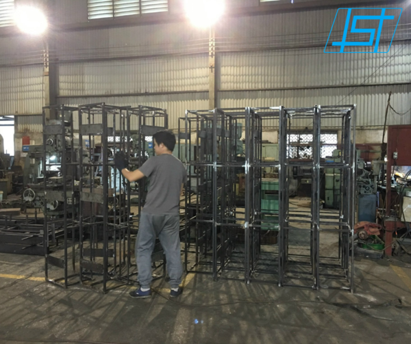 Sản xuất gia công giá kệ thép
