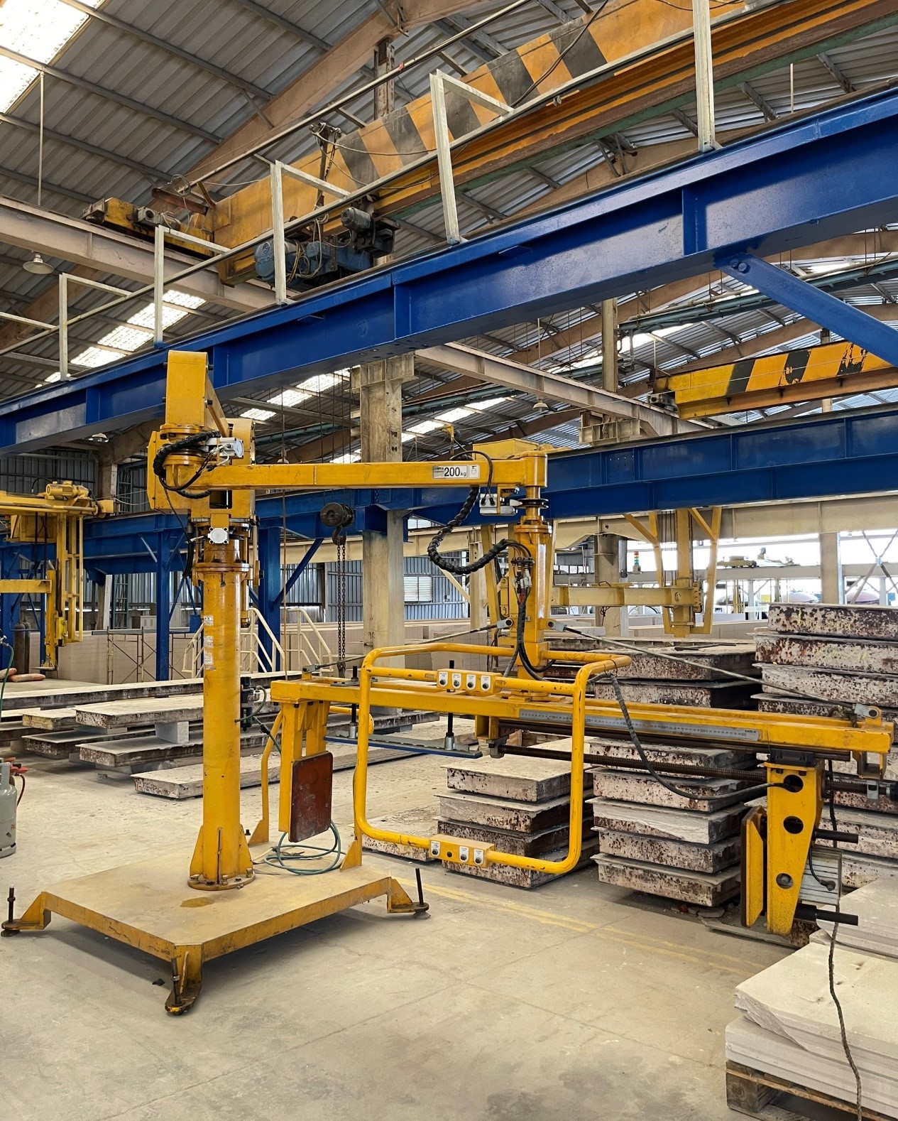 Xưởng sản xuất tấm bê tông