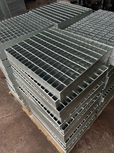 Tấm sàn grating