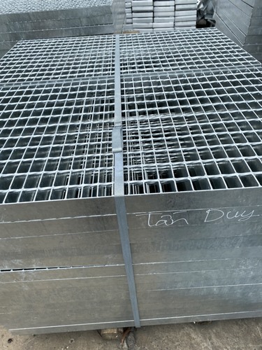 Tấm sàn grating