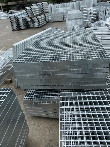 Tấm sàn grating