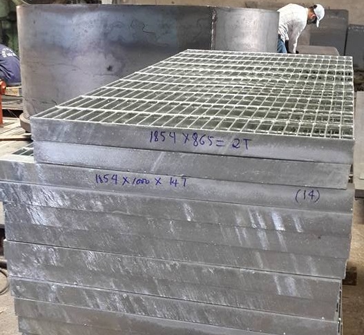 Tấm sàn grating mặt cầu treo