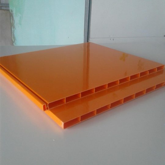 Tấm nhựa màu cam